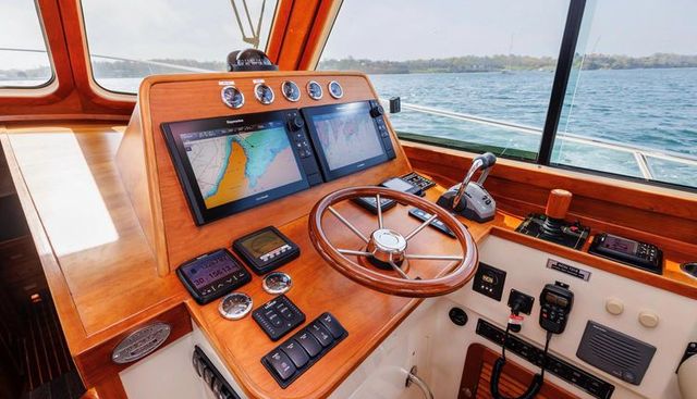 Ruckus yacht for sale 22