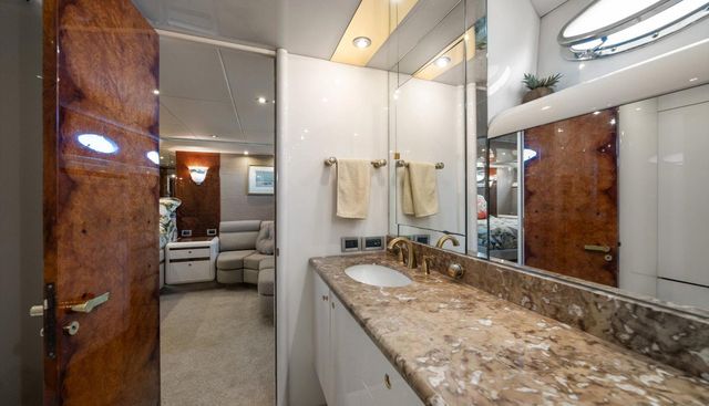 Octopi yacht for sale 53