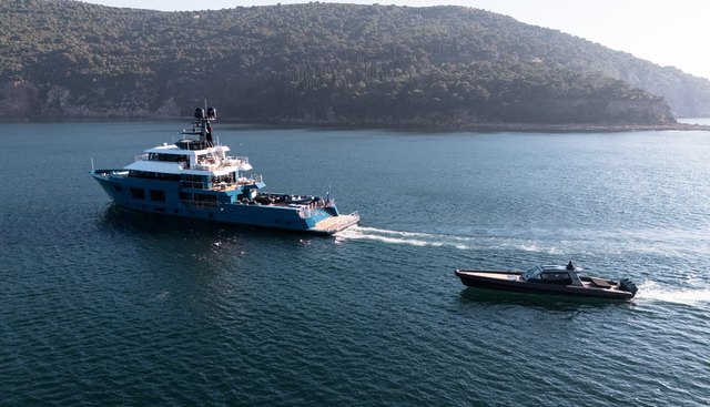 King Benji yacht for sale 4