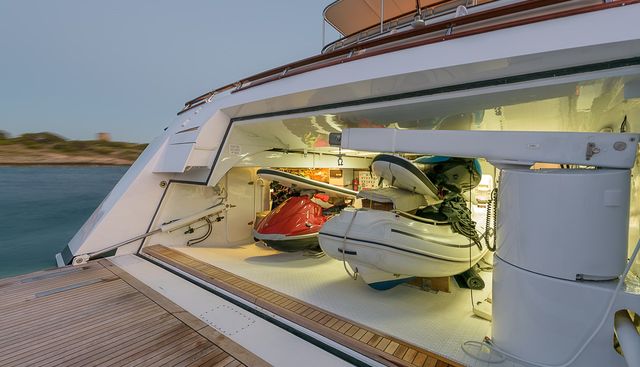 CD TWO yacht for sale 25