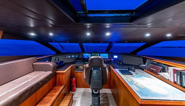 EMRYS yacht for sale 22