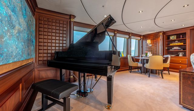 Lady Maxine yacht for sale 25