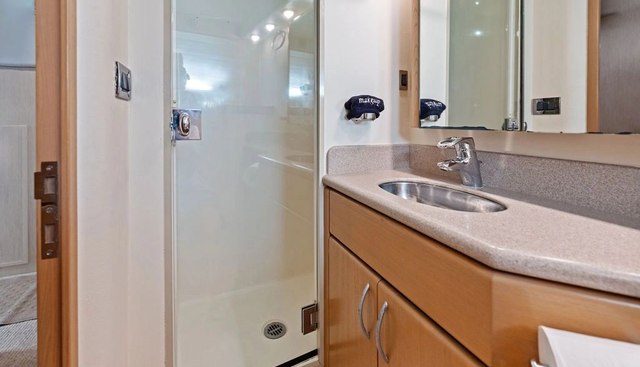 CHECKERED PAST yacht for sale 57