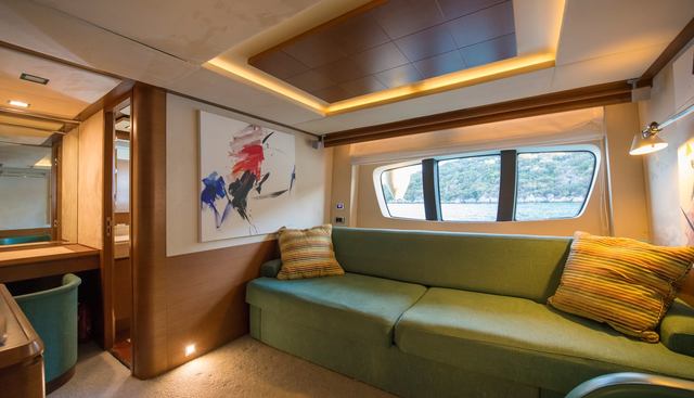 LA RUBIA yacht for sale 30