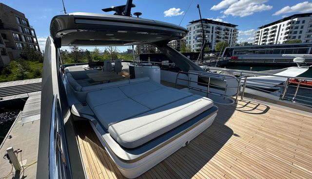 Y80018 yacht for sale 22