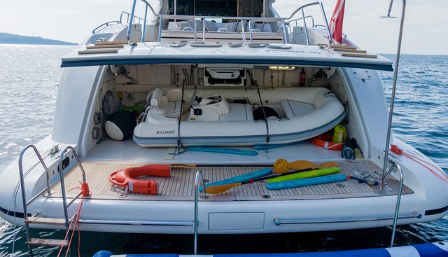 DEVA I yacht for sale 28