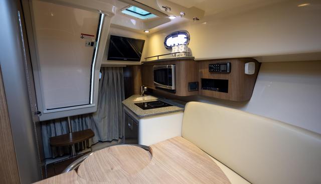 Boston Whaler 285 yacht for sale 23