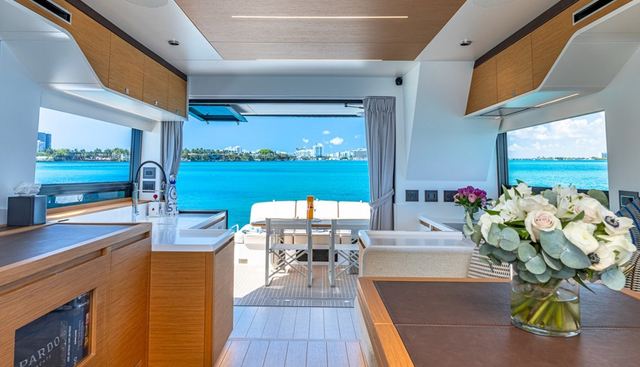HAPPY HOUR yacht for sale 8