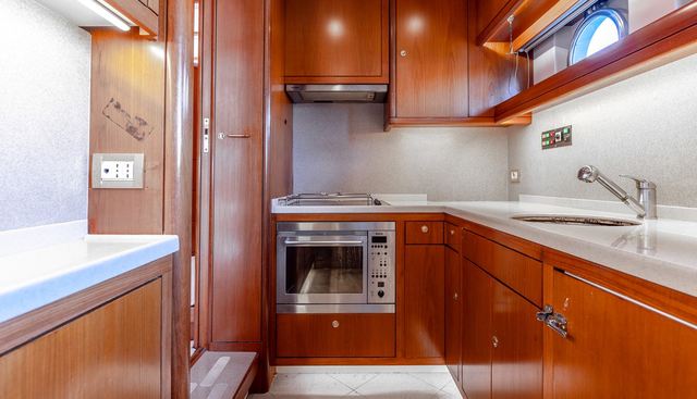 YOSMA yacht for sale 37