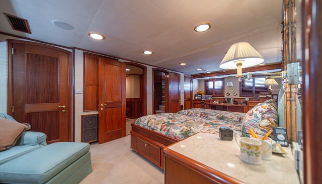 Escape Of London yacht for sale 20