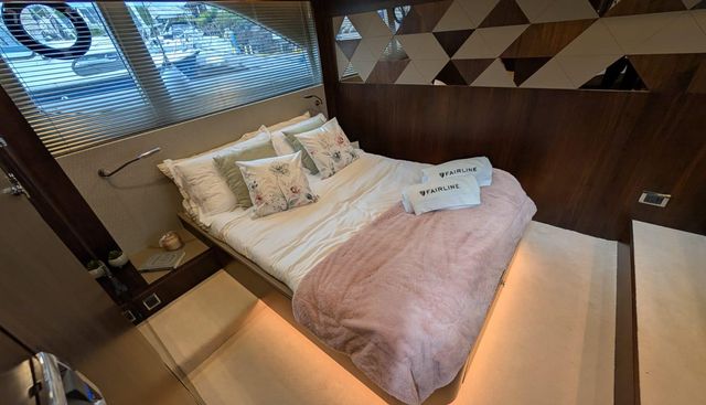 "Best in Class" yacht for sale 32