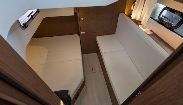 noname yacht for sale 33