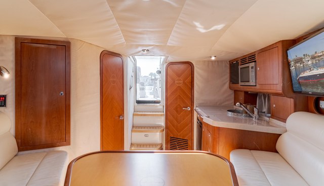 Dream Chaser yacht for sale 28