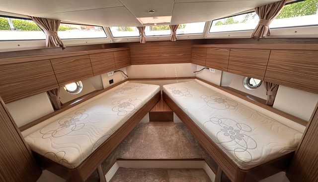 noname yacht for sale 24