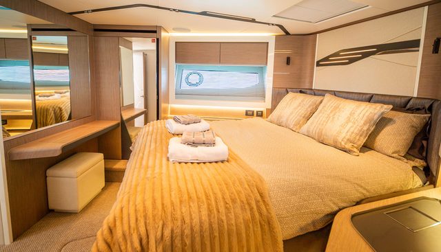 SERENITY OF LIVERPOOL yacht for sale 25