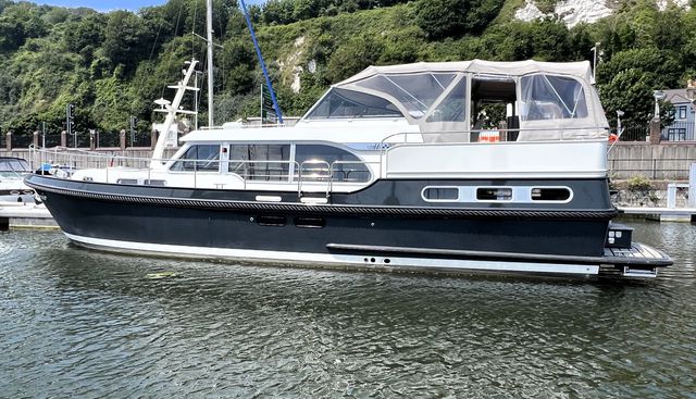 noname yacht for sale 3