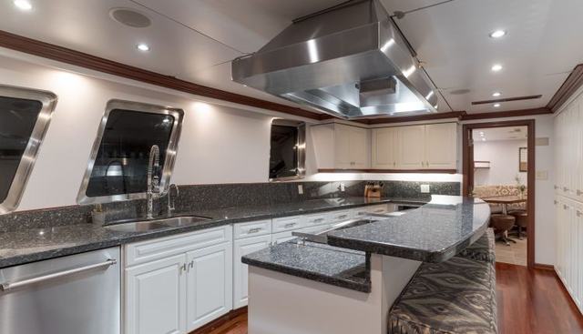 Huracan yacht for sale 49