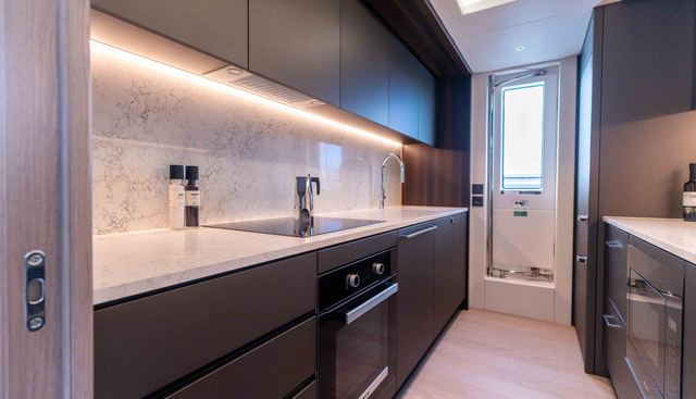 9352490 yacht for sale 25