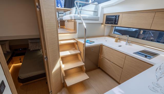 PRGT52 yacht for sale 74