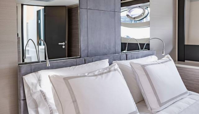 SEA SUITE I yacht for sale 62