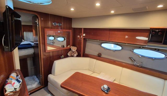 M4 yacht for sale 13