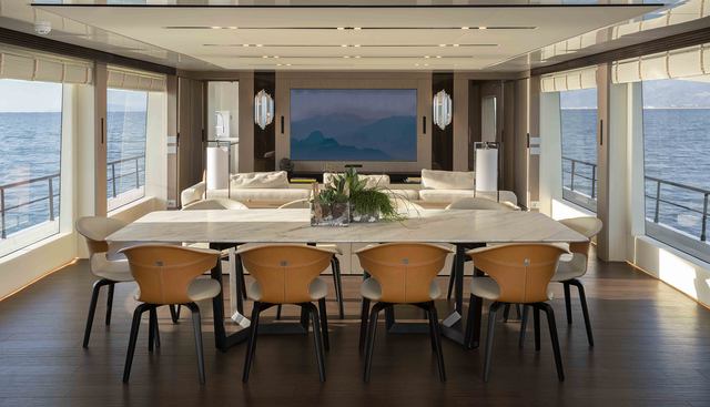 FOUR JOYS yacht for sale 14