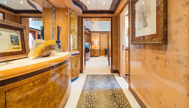 ELIS ET MAR yacht for sale 25