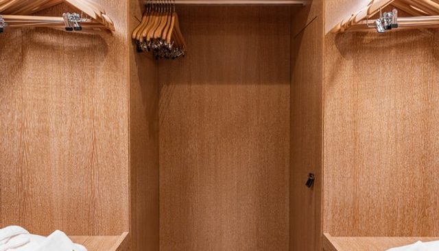 BELONGERS yacht for sale 29