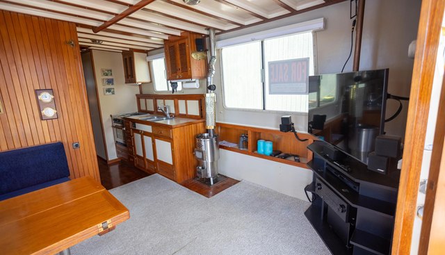 Amazing Grace yacht for sale 9
