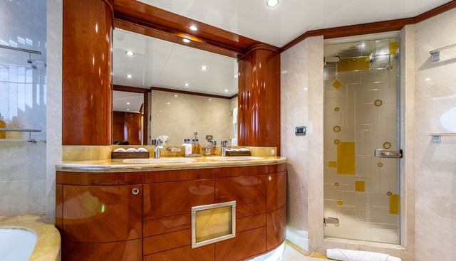 Grand Cru yacht for sale 19