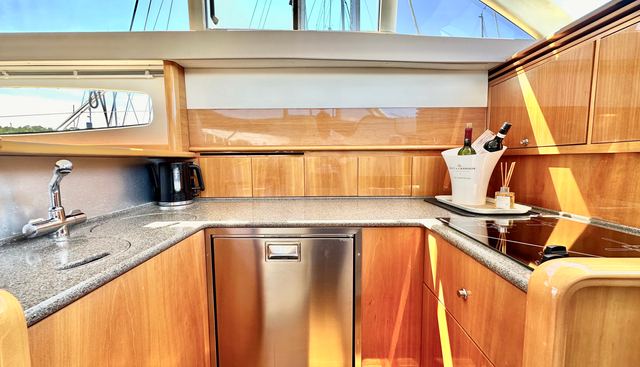 noname yacht for sale 8