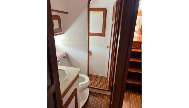 Mistral Star yacht for sale 5