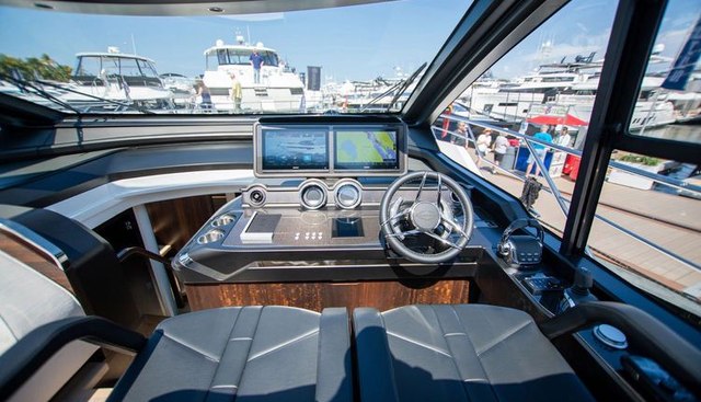 PREDATOR 65 yacht for sale 729