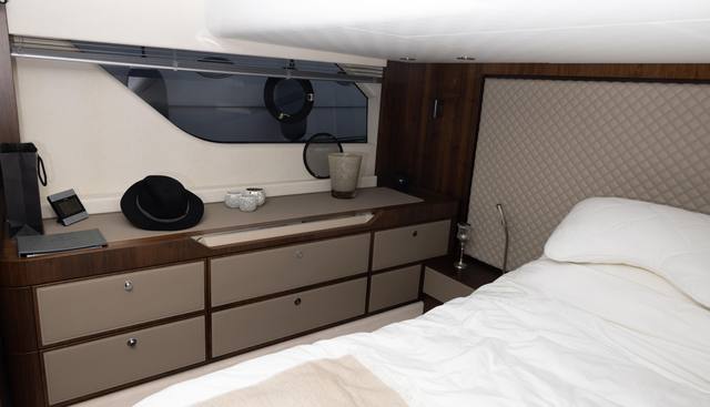 noname yacht for sale 32