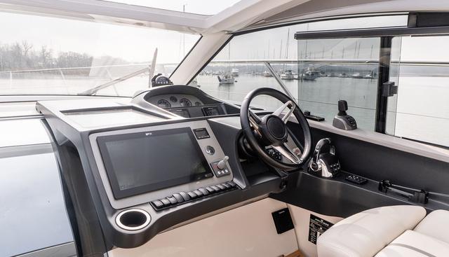 NO WORRIES OF HAMBLE yacht for sale 17