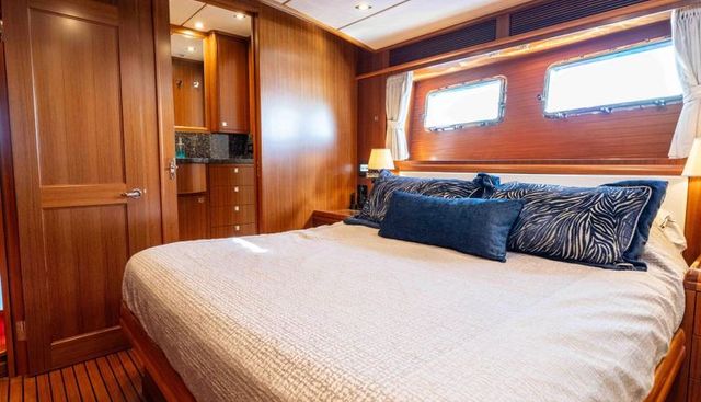 Martini yacht for sale 19