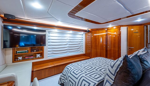 La Bella Vita yacht for sale 25