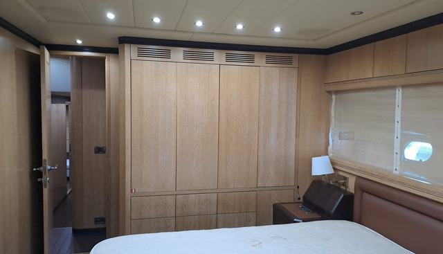 KING II yacht for sale 18