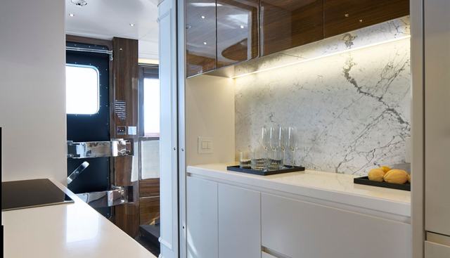 PICCHIOTTI 24 yacht for sale 25