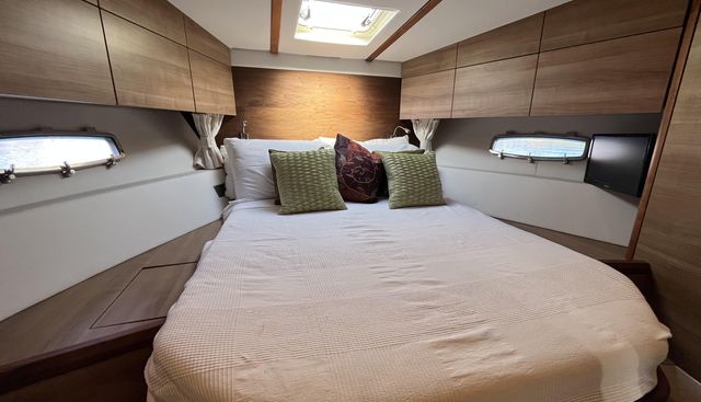 noname yacht for sale 30