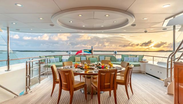 Shadowl yacht for sale 10