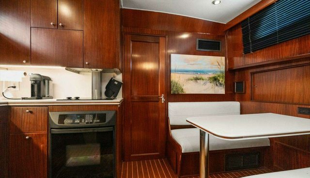 noname yacht for sale 34
