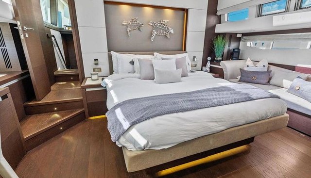 ELEVATION yacht for sale 52