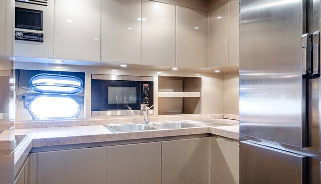 CLARITA yacht for sale 44