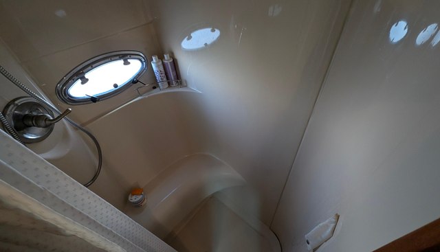 Anna Leeza yacht for sale 39