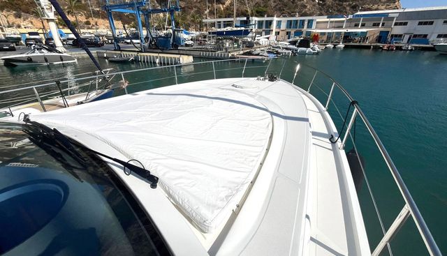 PERSHING 50 yacht for sale 8