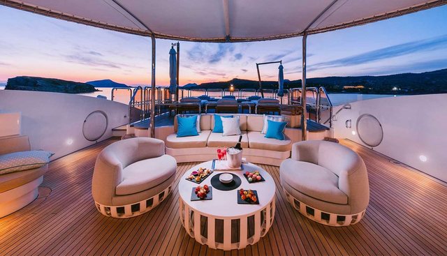 IDYLLIC yacht for sale 13
