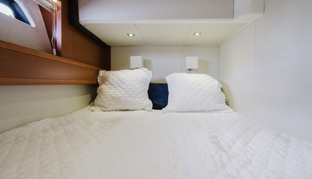 WorldWide yacht for sale 32