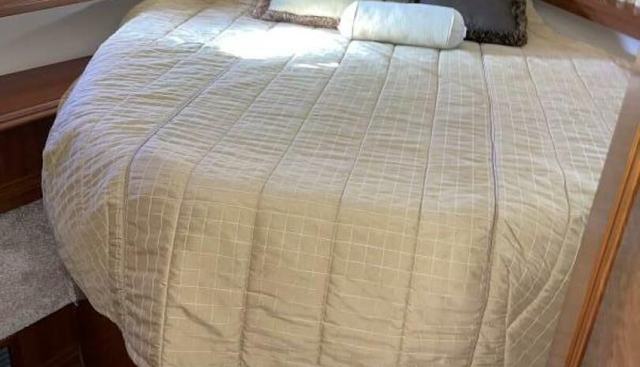 PISCO SOUR yacht for sale 44