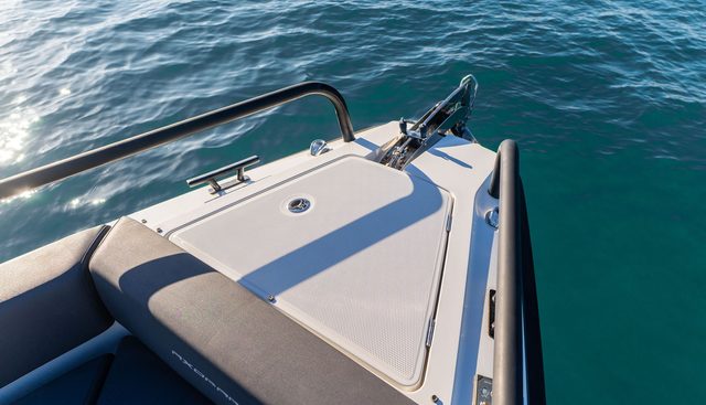 MR B yacht for sale 12